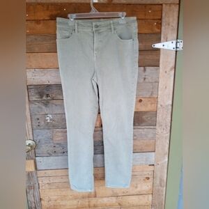 Women's Chico's So Slimming Girlfriend Slim Leg Ankle Jeans Chico's Size 1R 8-10